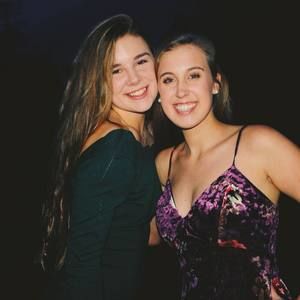 Meet your Posher, Isabella